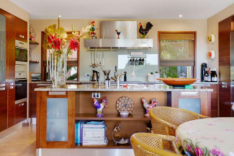 131 Point View  Drive East Tamaki Heights_18