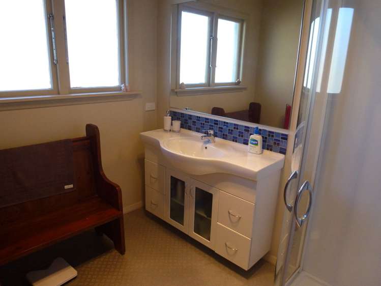 121 Centennial Avenue Alexandra_12