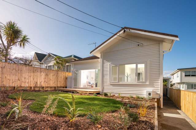 113 Queens Drive Lyall Bay_3