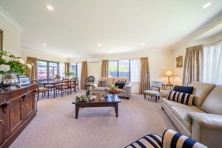 40 Mary Huse Grove Manor Park_3