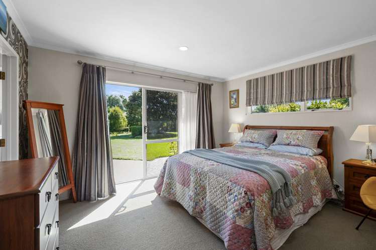 63 McGiven Drive Ridgewood_14