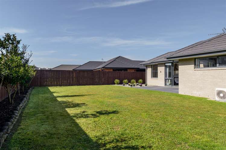 16 Chalgrove Road Huntington_17