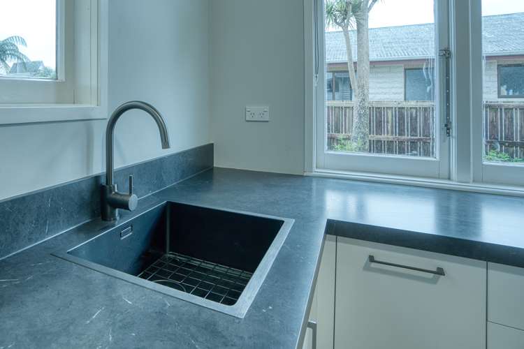 71 Hoffman Street Hokitika_12