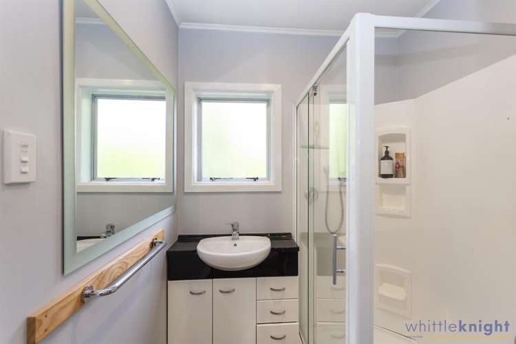 422 Yaldhurst Road Russley_11