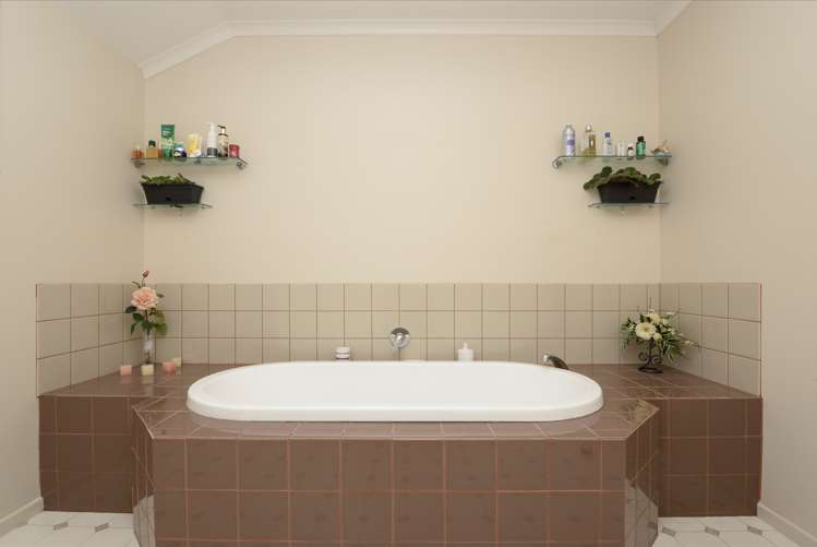 17 Cranmore Avenue Huntington_15