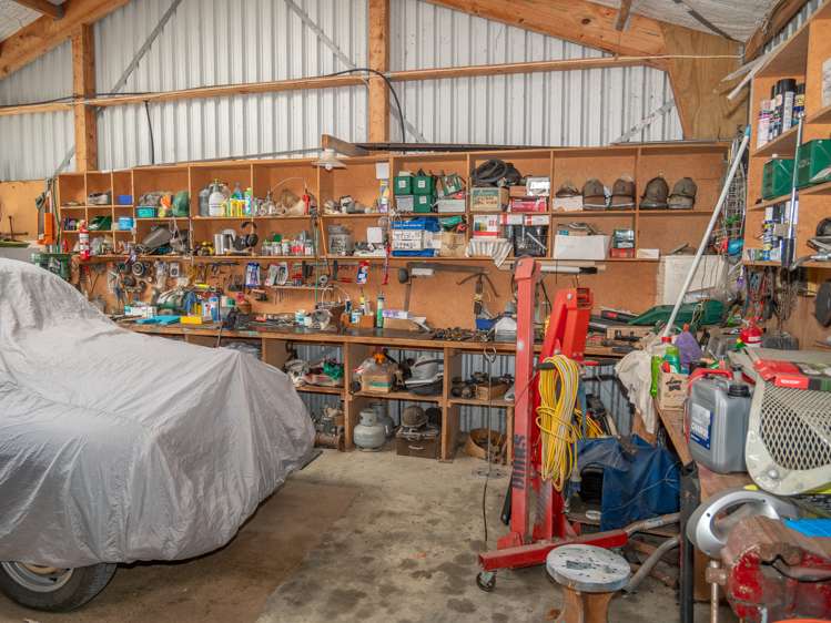 39 Seaview Road Cable Bay_32