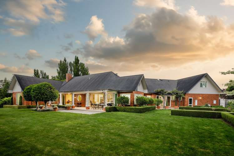 77 Harrowfield Drive Harrowfield_0