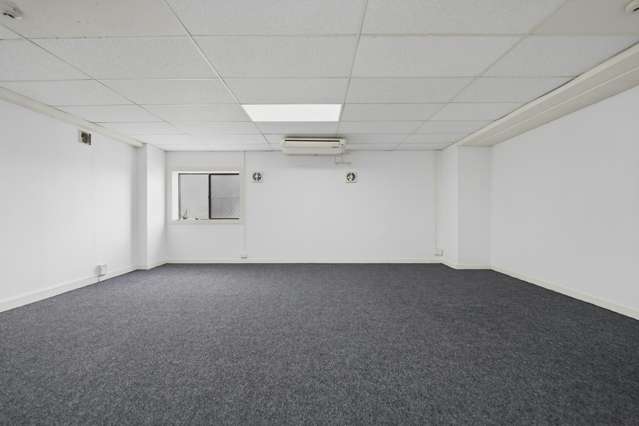 1/109 Devonport Road Tauranga Central_2