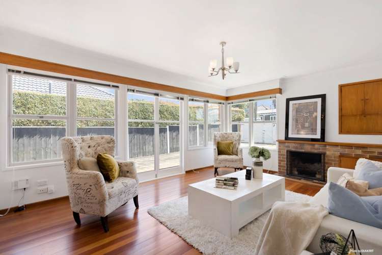 7 Coronation Street Belmont_2