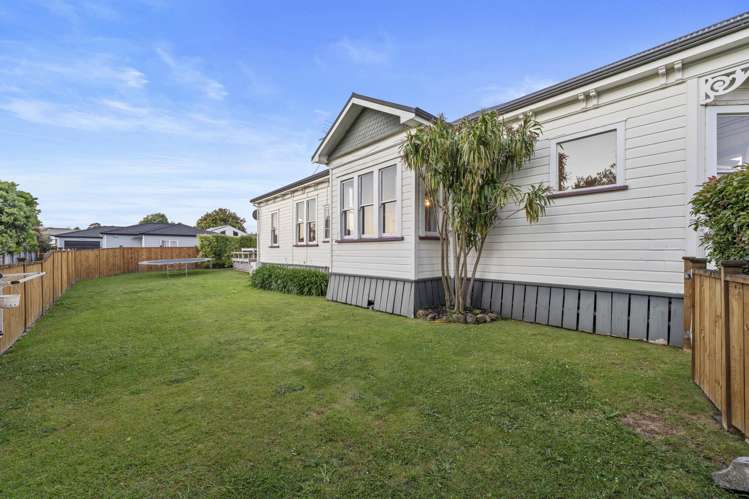163 Princes Street West Pukekohe_17