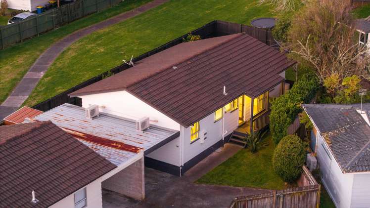 92b Beach Road Te Atatu Peninsula_24