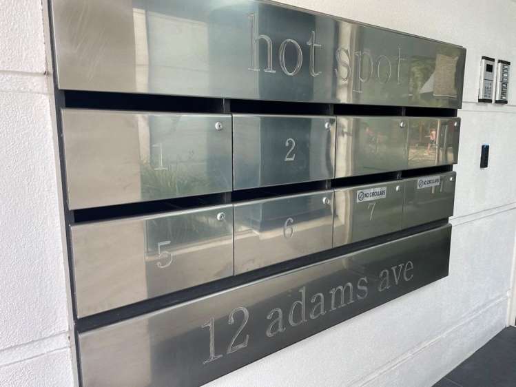 2/12 Adams Avenue 11229_16