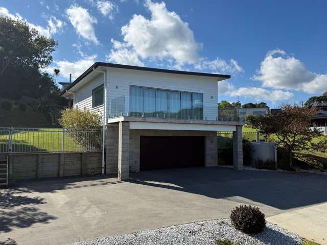 28 Robertson Street (Also being marketed for sale)