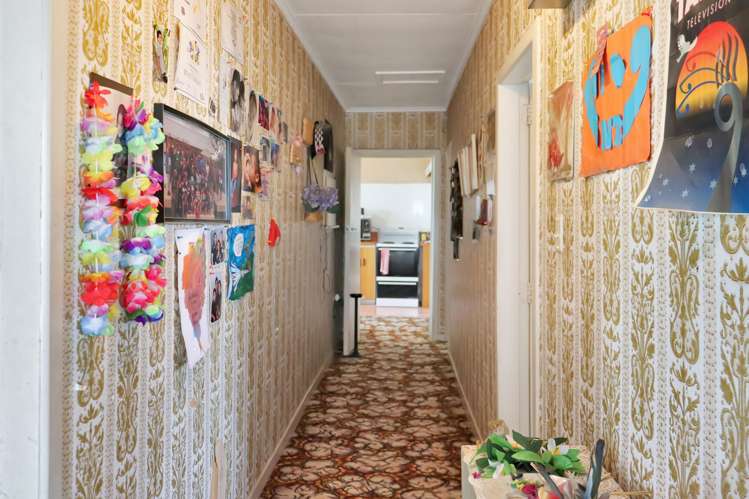 15 Sinclair Avenue Nightcaps_8