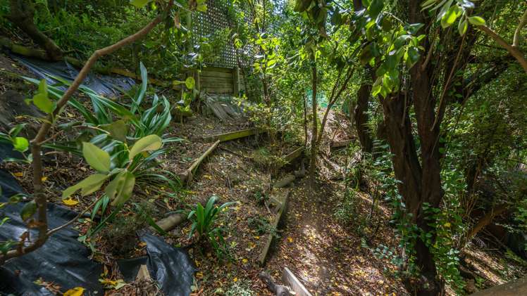 1/13 Glenelg Spur Hillsborough_18