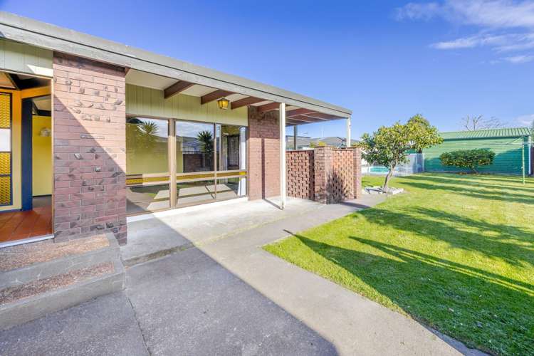 19 Howard Road Taradale_17