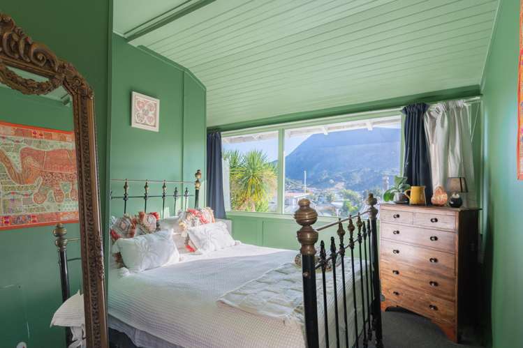 17A Taranaki Street Picton_13