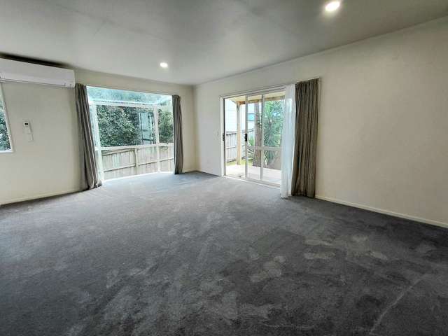 Charming 2-Bedroom Home in West Harbour.
