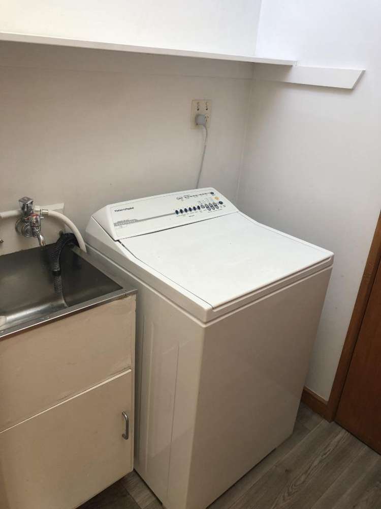 1B Lovelock Place 10458_8