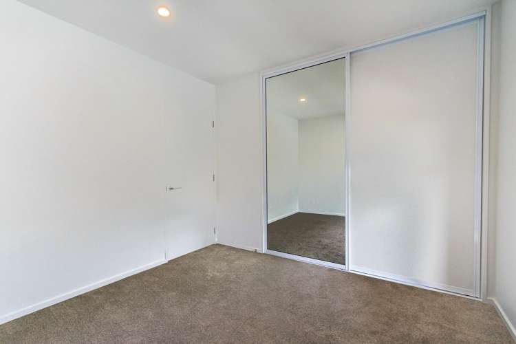 2/16 Moule Street Addington_12