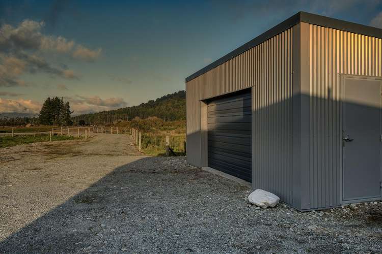 577 Blue Spur Road Hokitika_13
