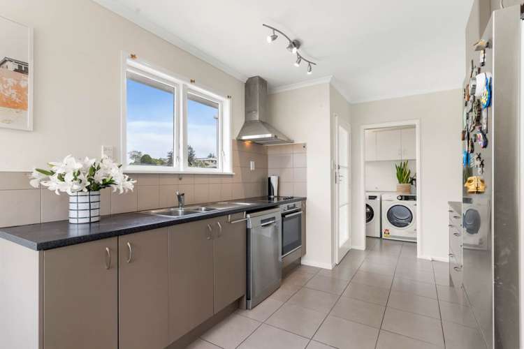 1/15 Manapouri Place Pakuranga Heights_8