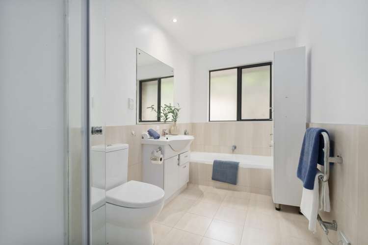 27a Chorley Avenue Massey_10