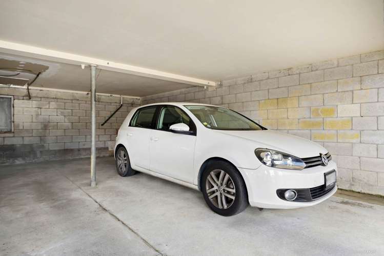 5/1 Fifth Avenue Mt Albert_14