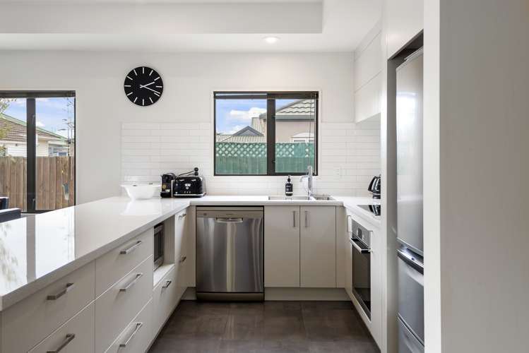 2/118 Innes Road Saint Albans_7