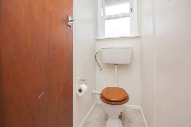 199 Helston Road Paparangi_18