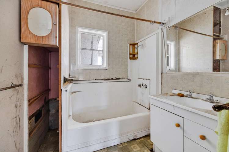 54 Livingston Road Tokaora_16