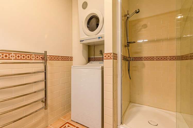 14/143 Quay Street 10015_14