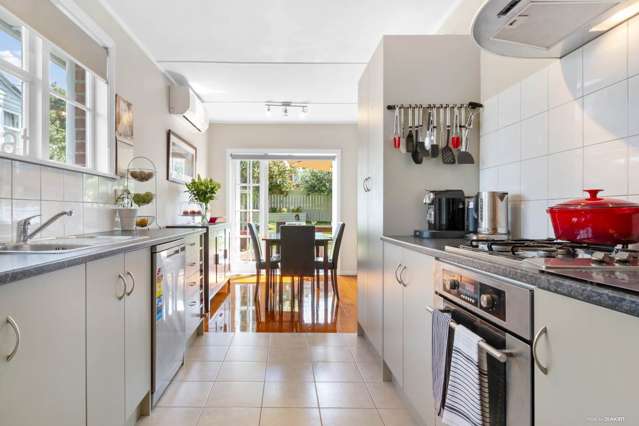 43 Hutchinson Avenue New Lynn_4