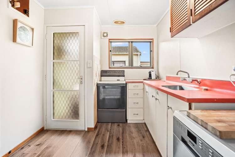 2/63 Fourth Avenue Woodhill_2