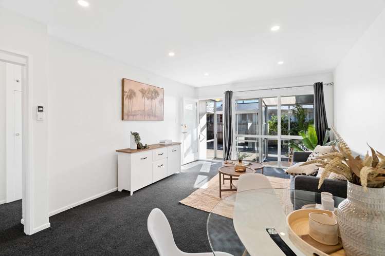 3/158 Stanmore Road Linwood_3