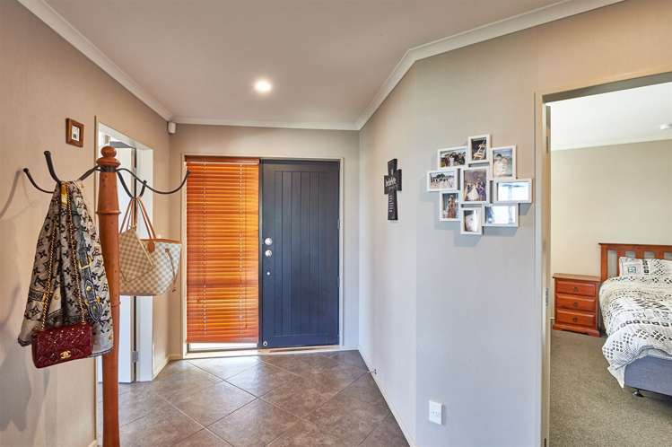 170 Pacific Drive Fitzherbert_4