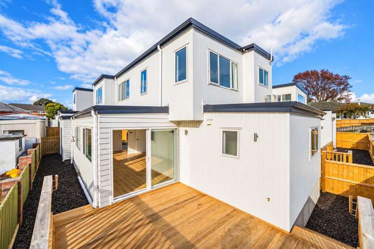 3B Tui Street Belmont_11