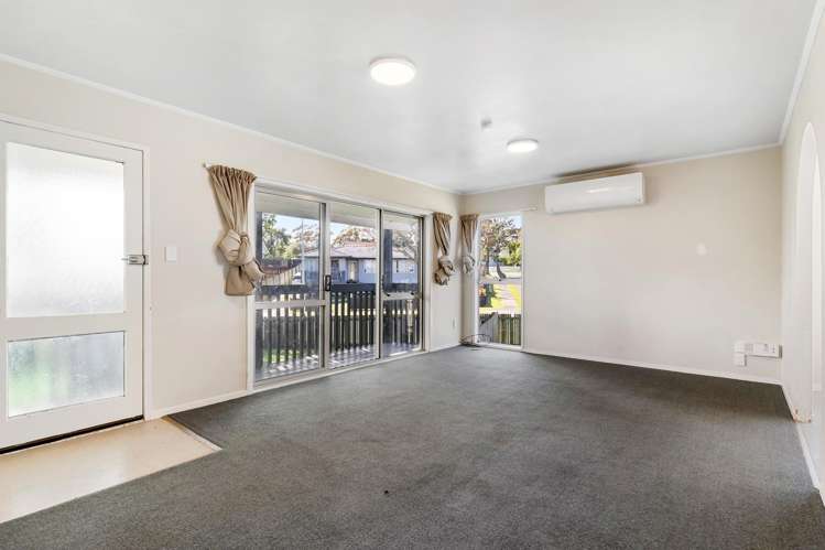 39 Frobisher Way Clendon Park_7