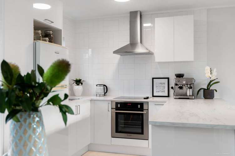 1/3 Rowan Terrace Te Atatu South_9