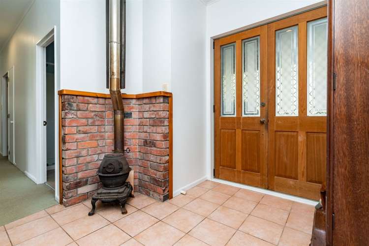 212 Staniforth Road Kaiwaka_6