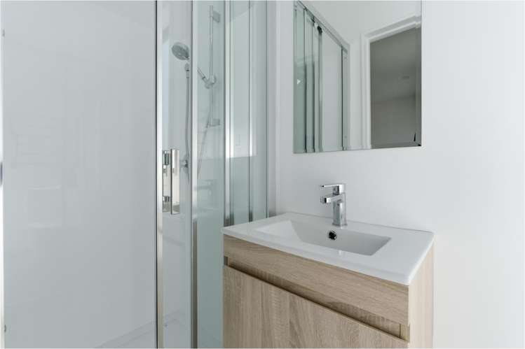 8/233 Great North Road Henderson_14