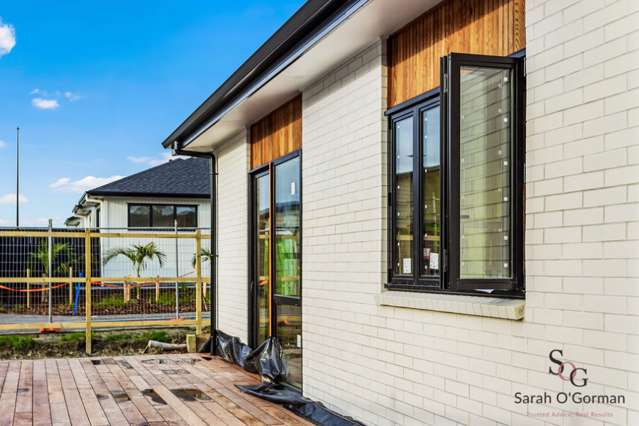 5 Houpuni Road Wainui_4