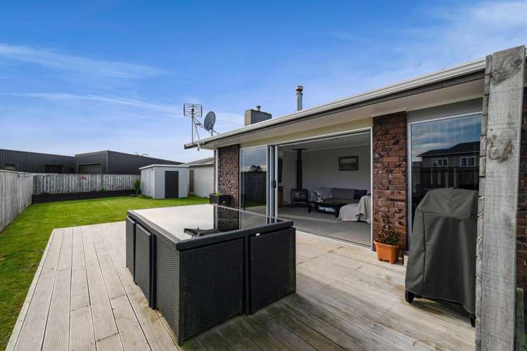 100 Pembroke Road West_1
