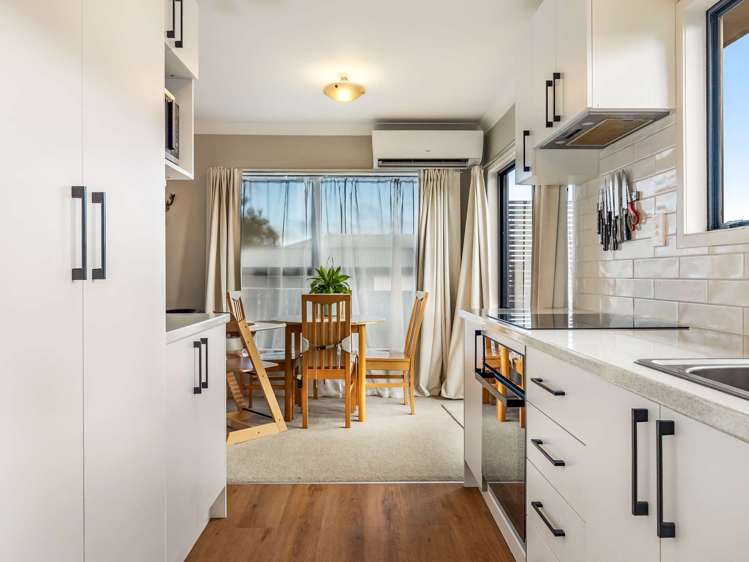 2 Laura Street_2