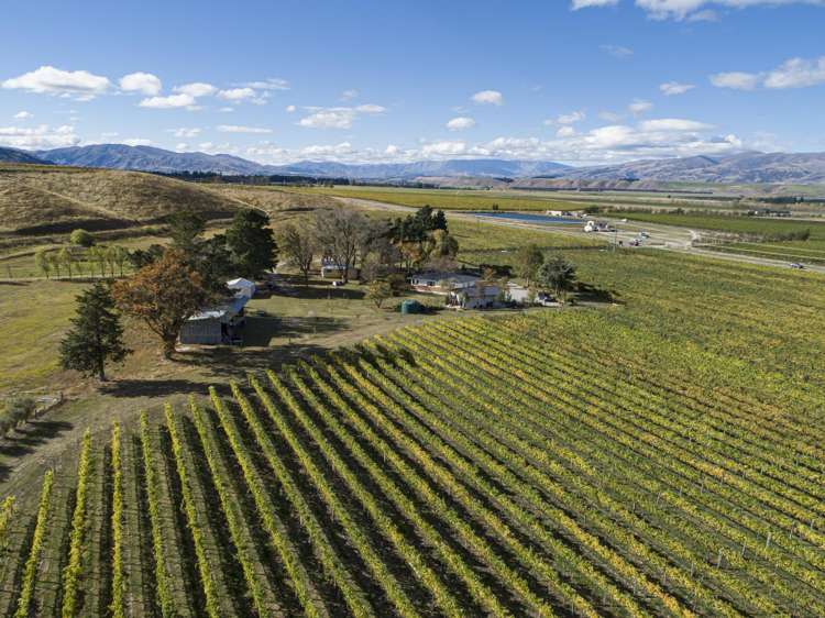 Ata Mara, 1427 Luggate-Cromwell Road and 67G Rush Lane Mount Pisa_3