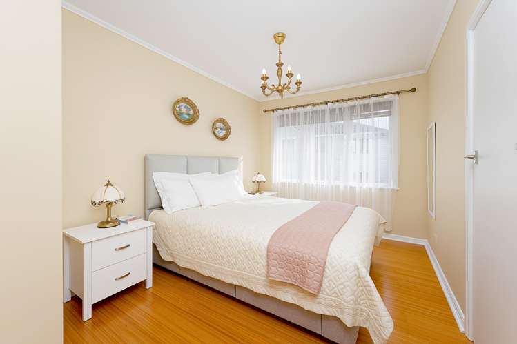 10 Kelwyn Road Kelston_11