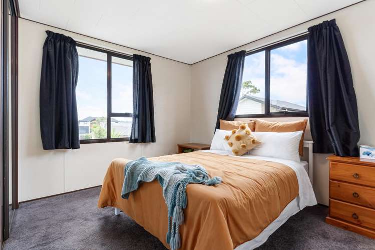 2/2 Grenadine Place Unsworth Heights_8