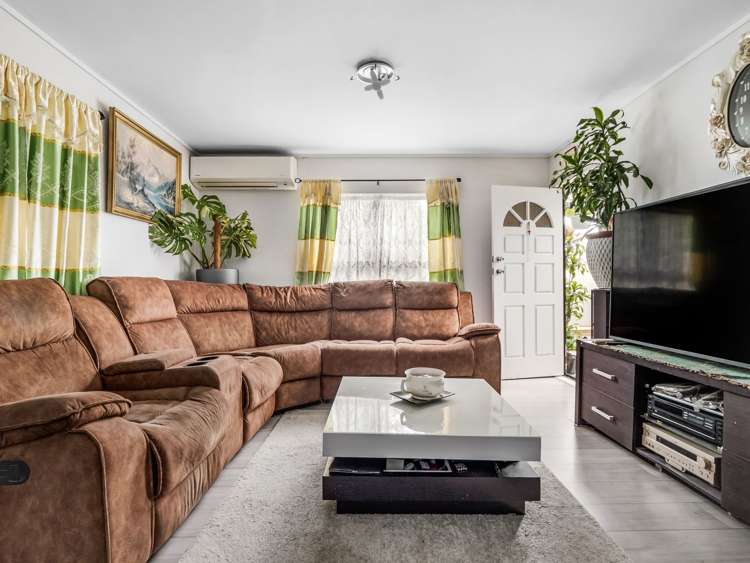 1/32 Starforth Place_3