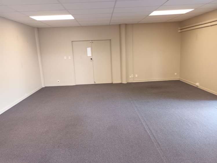 Unit 2/19 Yarrow Street Invercargill_8