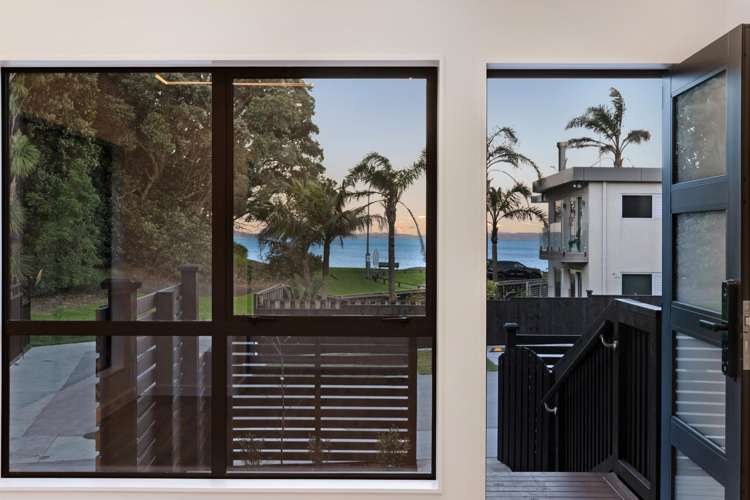 1-5/1 The Esplanade Eastern Beach_7